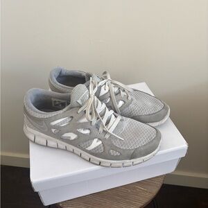 Nike Men's Athletic Shoes Gray White